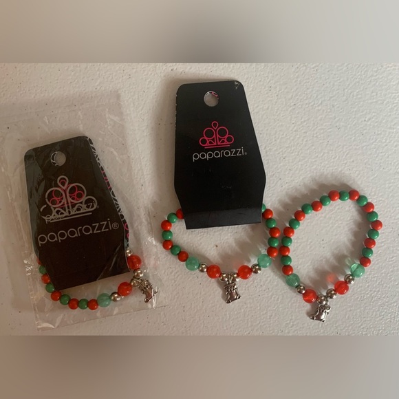 Paparazzi Kids Christmas stretch bracelets with charms-lot of 7 - Picture 3 of 3
